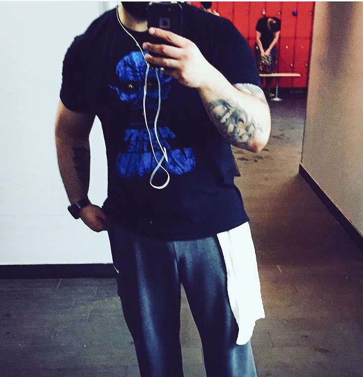 N0va_Actual's tweet photo. Because #TitanIsLife and I subconsciously live in a Destiny world #tb https://t.co/X90PjBx6Rt