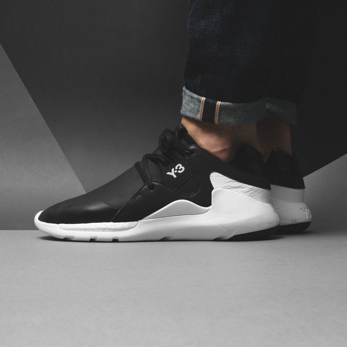 adidas y3 qr run