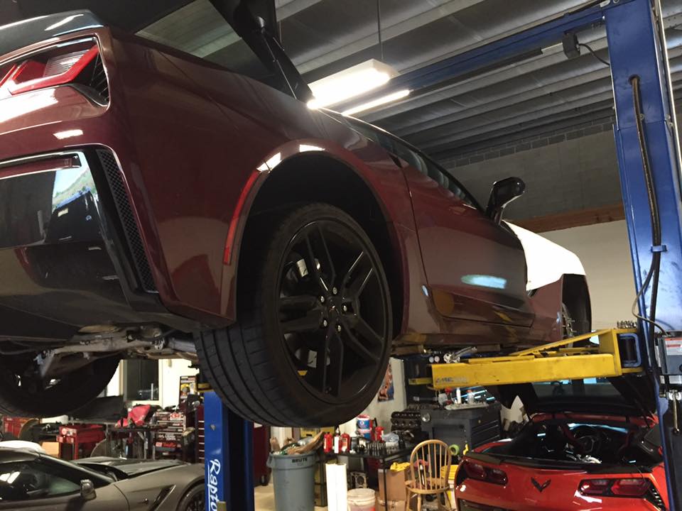 LateModlRacecft's tweet photo. This 2016 C7 Corvette being torn down in preparation for the LMR800HP supercharged package! https://t.co/DueFaJUisb