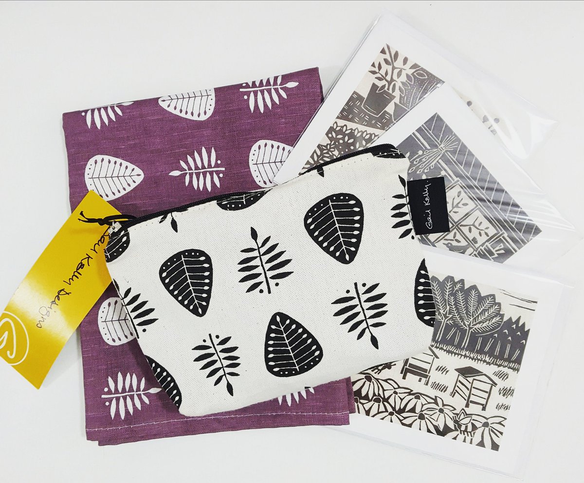 New deliveries from <a href="/Torijbentham/">Victoria Bentham</a> <a href="/ShannonEMcShane/">Shannon McShane</a> and <a href="/Gail_AlganArts/">Gail Kelly</a> #BuyHandmade #artsNI