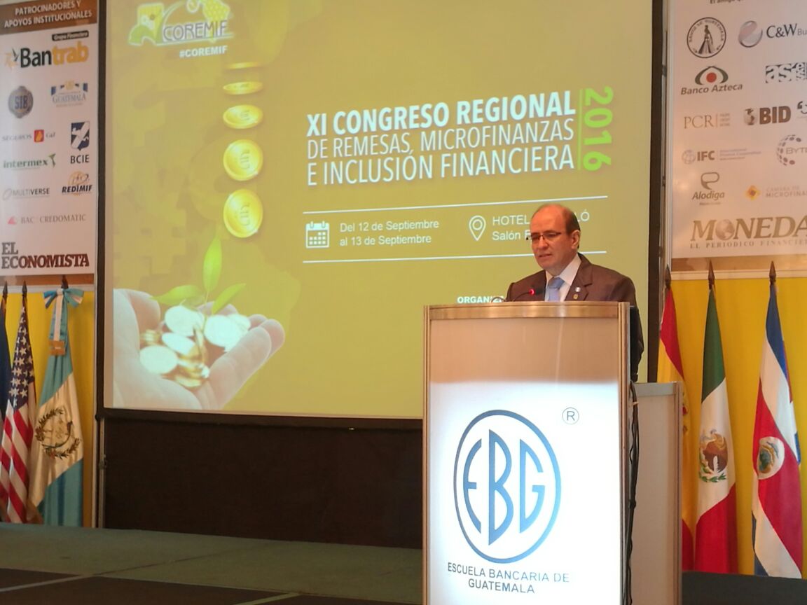 sib_guatemala's tweet photo. Participación de la #SIB en el #COREMIF 2016 organizado por la Asociación Bancaria de Guatemala. @ABG_EBG https://t.co/AJ064spP7R