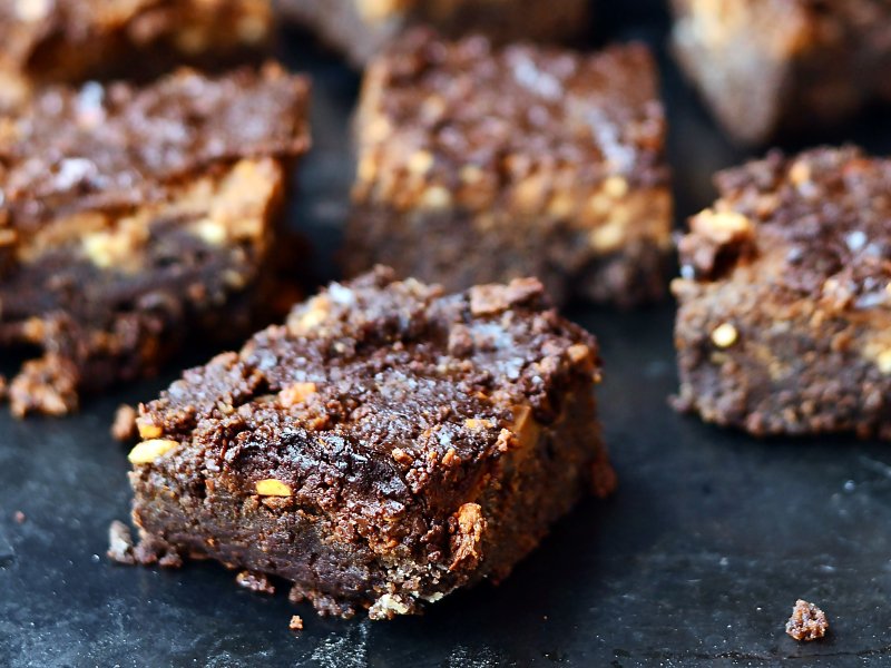 After school snack? They won't even know it's good for them... selvaorganic.com/recipe.php?rid…