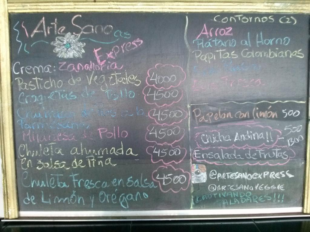 ArteSpaVGourmet's tweet photo. Hoy 12SEP en @ArteSpaVGourmet Mes Aniversario con  la mejor #gastronomía #tradicional #vegetariana #delicioso https://t.co/ibyBeT7G32