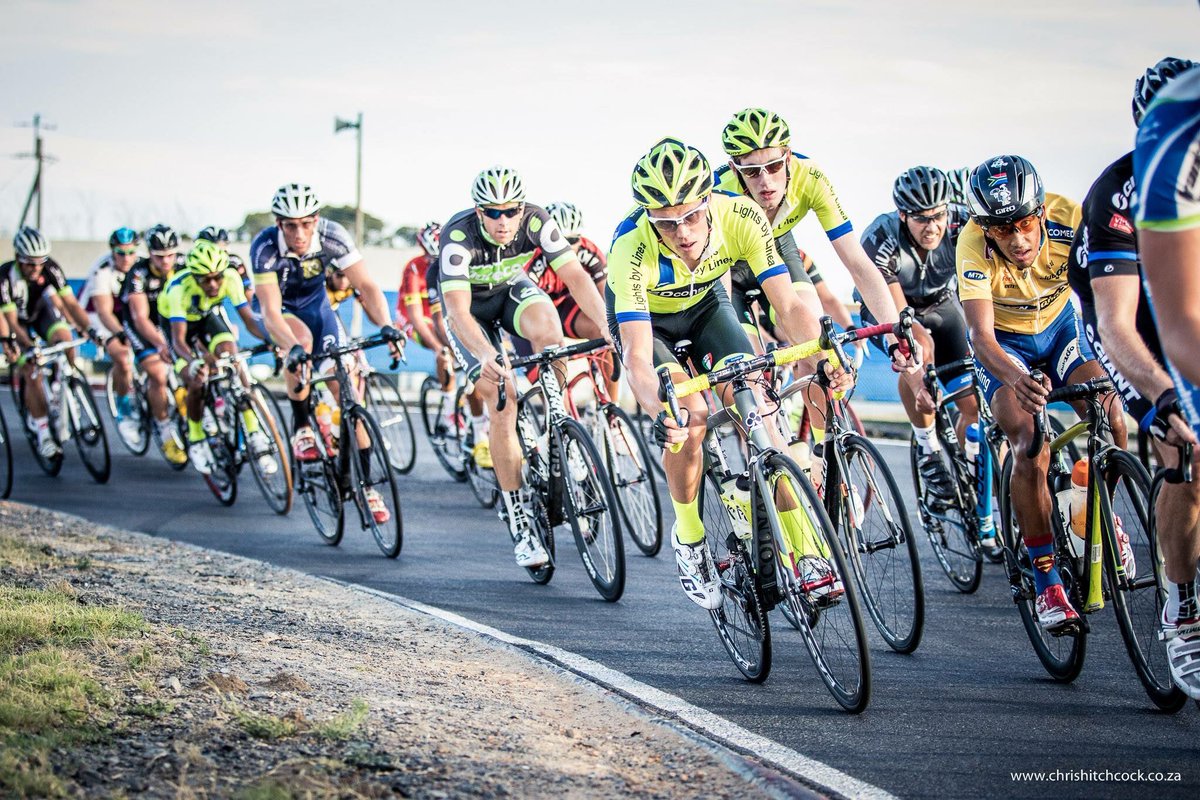 Killarney starts next week who's excited! <a href="/doubleST_/">doubleST</a> <a href="/WPRoadCycling/">WP Road Cycling</a> <a href="/ciovitacycling/">CIOVITA</a> @StelliesCycling <a href="/LightsByLinea/">Lights By Linea</a>