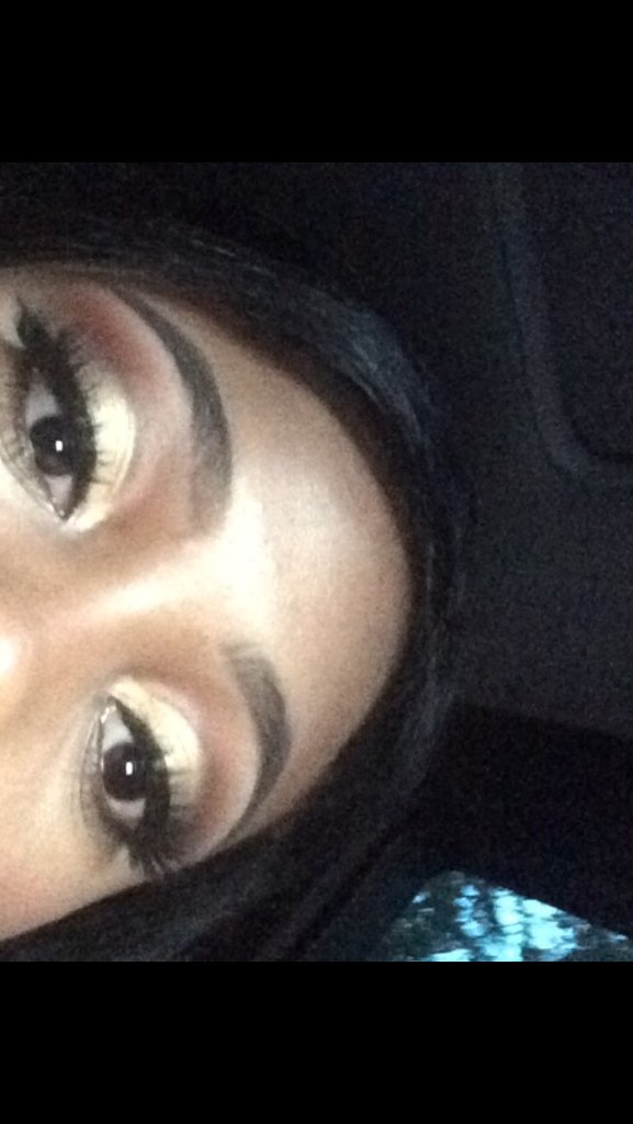 vanessamariahxx's tweet image. Proof that it's never too late to get good at doing your makeup, ladies 👏 #4yeargloup #embarrassingaf