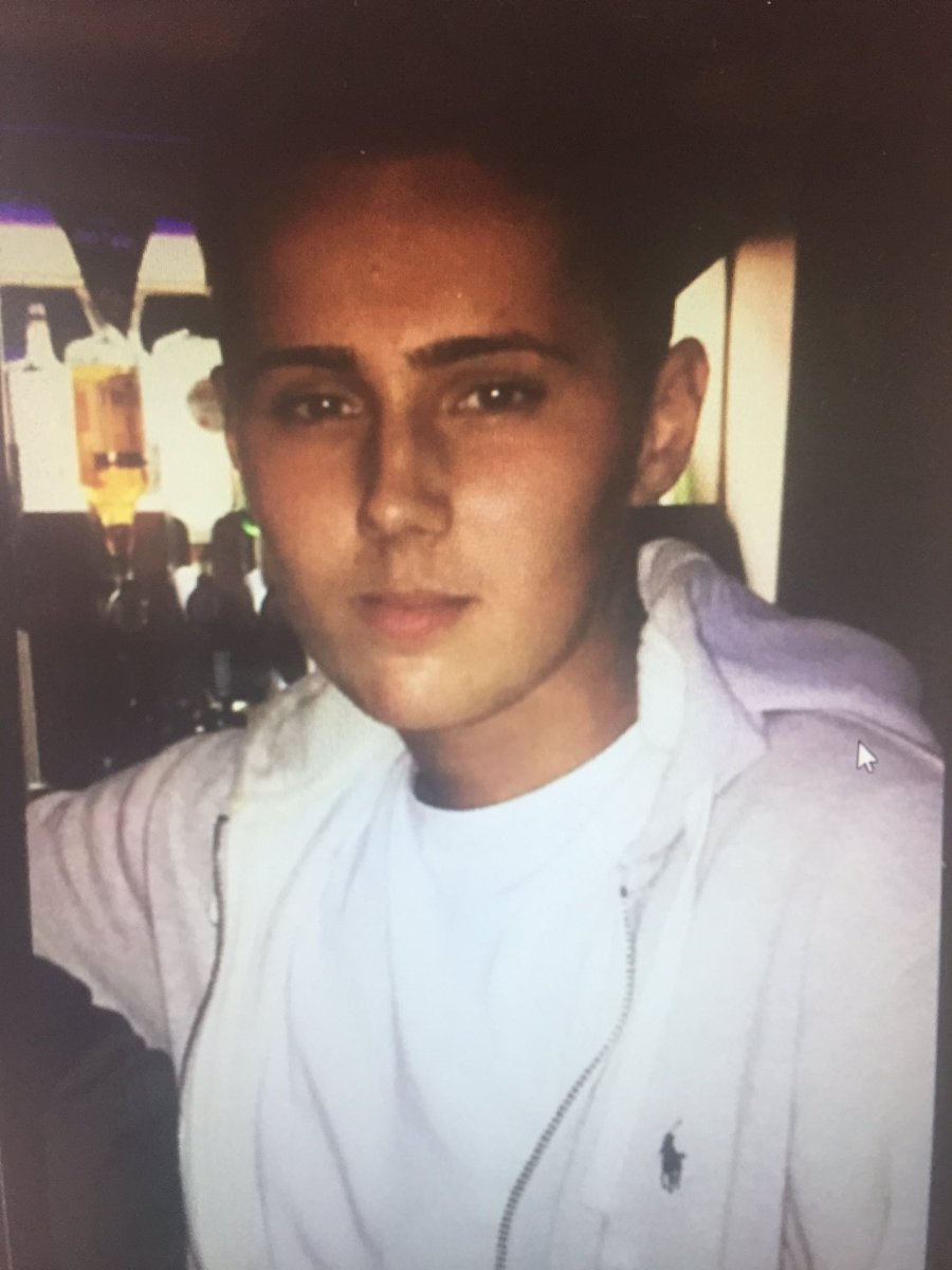 HertsPolice's tweet photo. Have you seen missing 20-yr-old Matthew Smith from Hatfield ? If do call police on 101. https://t.co/HEj05wxR6T