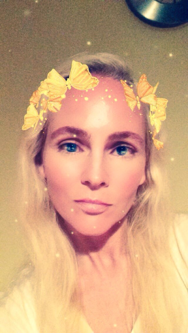 EvaBabyill's tweet photo. #everygirlisaprincess💗❤️ https://t.co/r9F5mHx8Uz