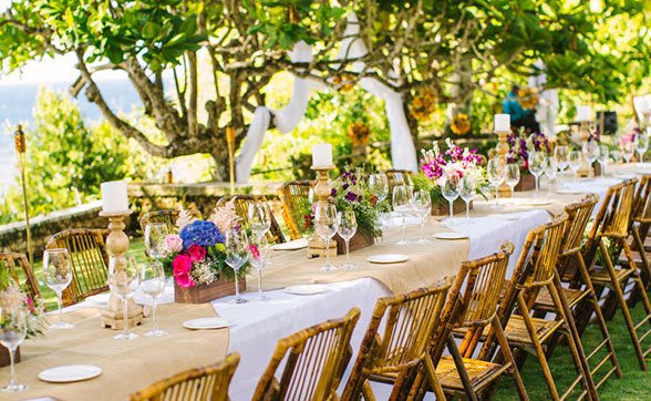 wilkieblog's tweet photo. A colorful Jamaican wedding that will brighten your night! https://t.co/fcEPgHiZxB #jamaica #destinationwedding https://t.co/FJRKpFi9UL