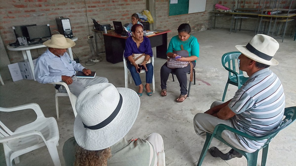 ma_luisa_mo's tweet photo. Fortaleciendo procesos políticos con dirigentes de la #COPOCAM https://t.co/f8eOOOftaC