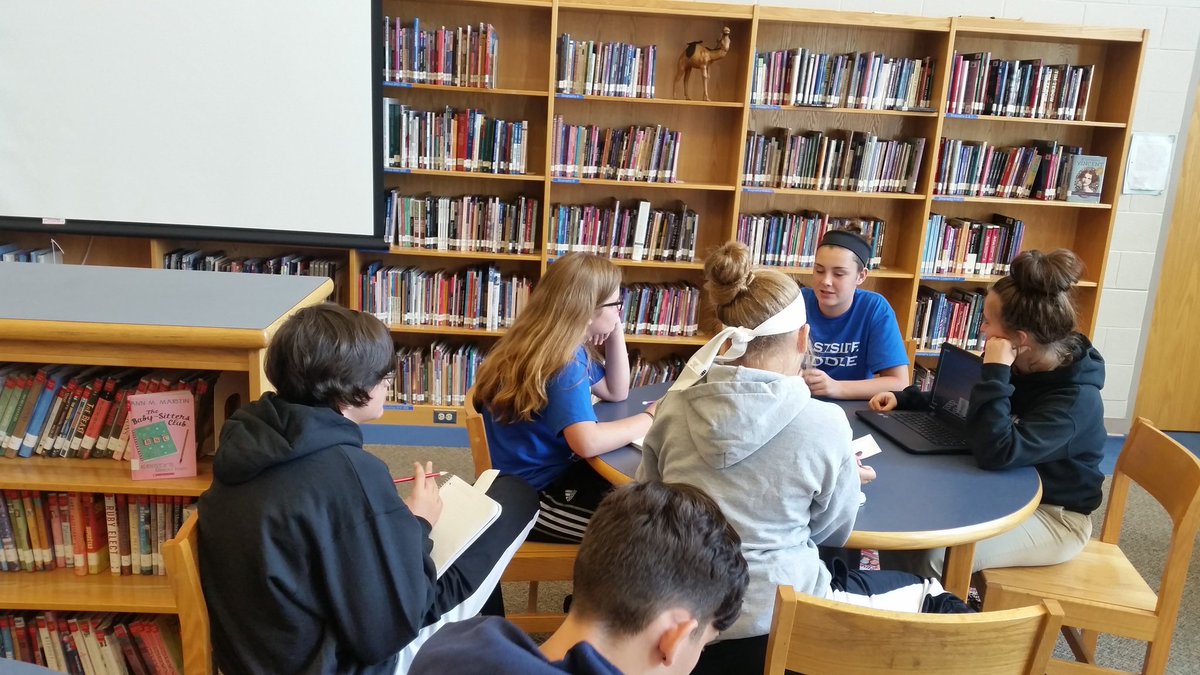 Eastside_PLTW's tweet photo. Great presentations on "How Robots are Used" - 8th grade @SOARwithPRIDE students @PLTW_KY Automation &amp; Robotics https://t.co/rUFi4qxHjE