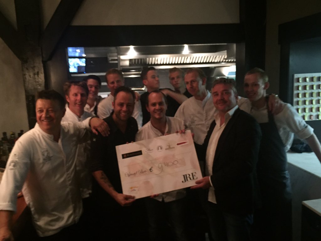 €9400,- well done chefs <a href="/jre/">jre</a> <a href="/tantekee/">Tantekee</a> <a href="/vriendenvjacob/">Vrienden van Jacob</a> <a href="/AndreGerrits/">'t Amsterdammertje</a> <a href="/DeJongeDikkert/">Jonge Dikkert</a> <a href="/RestaurantFris/">Restaurant Fris</a> <a href="/Culibus/">Culibus</a>