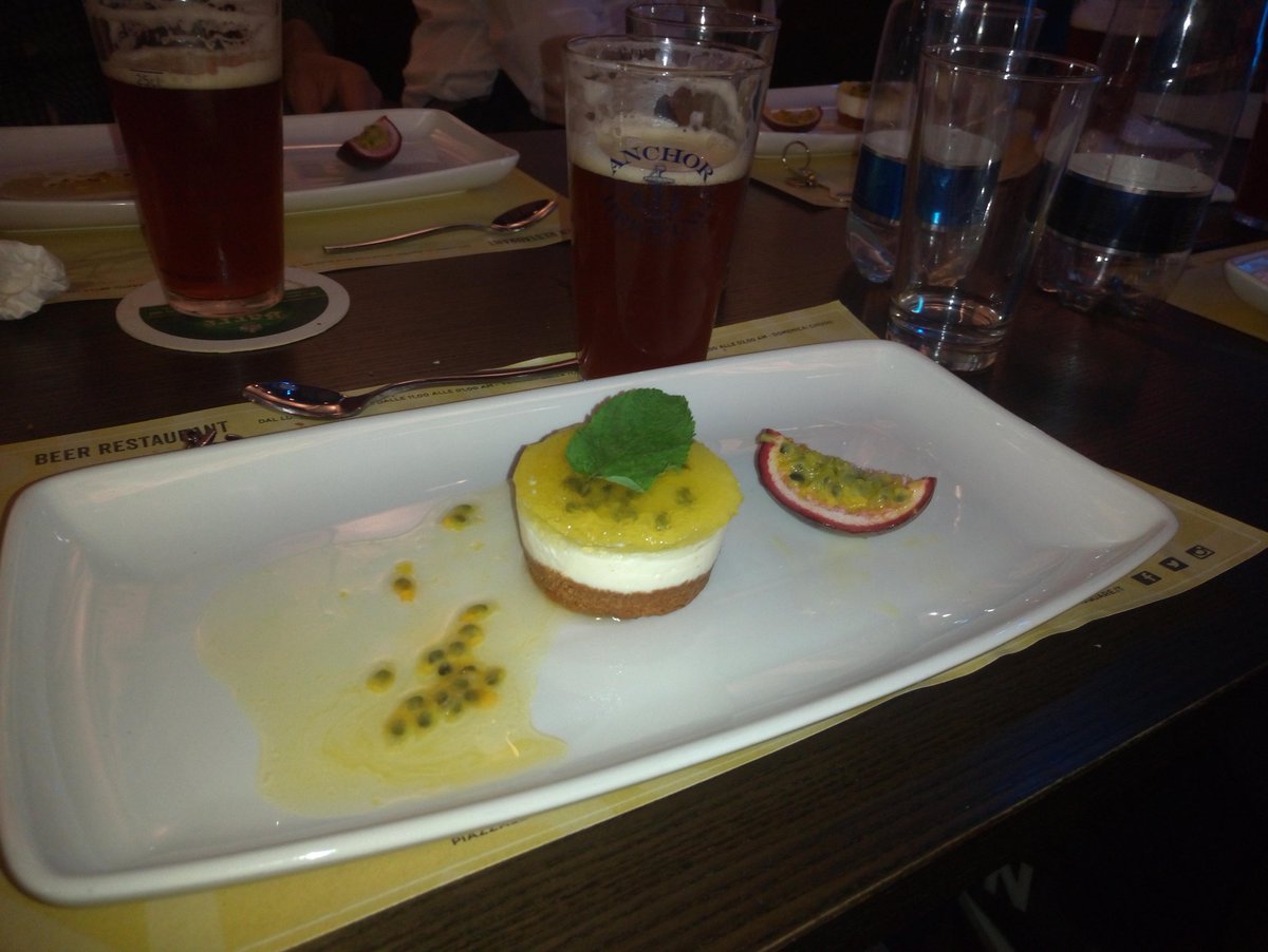 MrJoust's tweet photo. degustazione in abbinamento alle birre di @AnchorBrewing allo @SloanSquareMi x la #milanobeerweek 
@RickKempen https://t.co/3qB0ChKaFI
