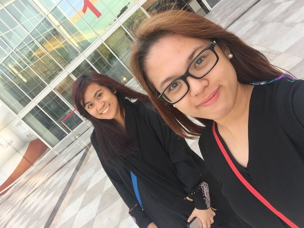 kceperegrino's tweet photo. Meowdate! Oops mondate with my kitten buddy @itsjessicAileen ๐ป๐ #AJxKC #Sizzums #WEST #HolidaysBeLike #RetailTherapy https://t.co/vl6CcqV12h