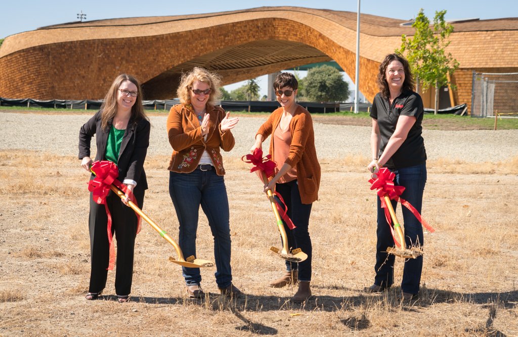 Just when "Farm-to-Fork" is starting to sound like marketing-speak, <a href="/LandBasedEd/">Center for Land-Based Learning</a> reminds us what it is all about!