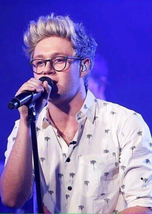 aytendyaa2003's tweet photo. Hapoy birthday nialler😍😍😍😍
Ily❤❤❤
Wish to see it!💙💙💙💙
@NiallOfficial https://t.co/yWULQAy6qS