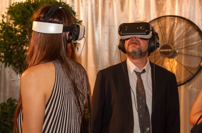 LARiverVR's tweet photo. #FoLARFandango is in sight, and so is your chance to experience our #LARiverVR! https://t.co/SBmEHDFW0b https://t.co/89UHxsz1Dz