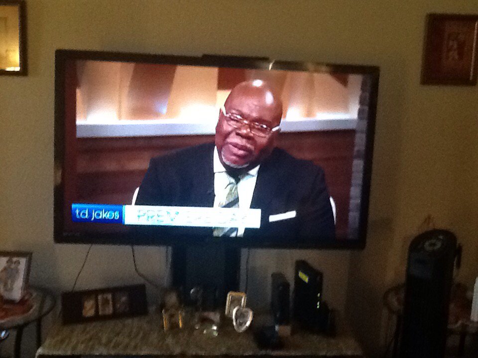 cwest_jc's tweet photo. #InTheVillage 
#TDJakesShow 

Young people leading the way! https://t.co/cI5os6UYJI