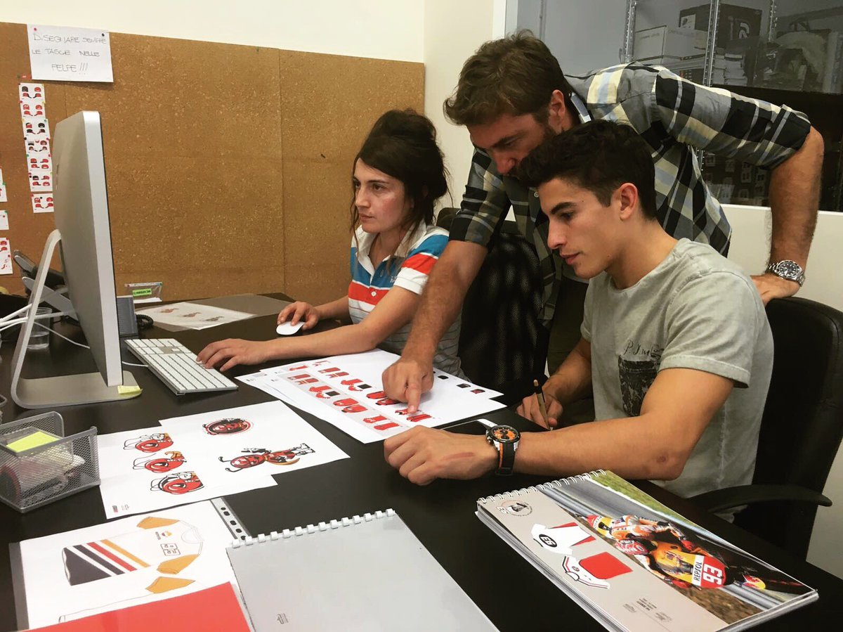marcmarquez93's tweet photo. Working in the 2017 merchandising collection with @GPracingapparel! https://t.co/6HzLKEdjiq