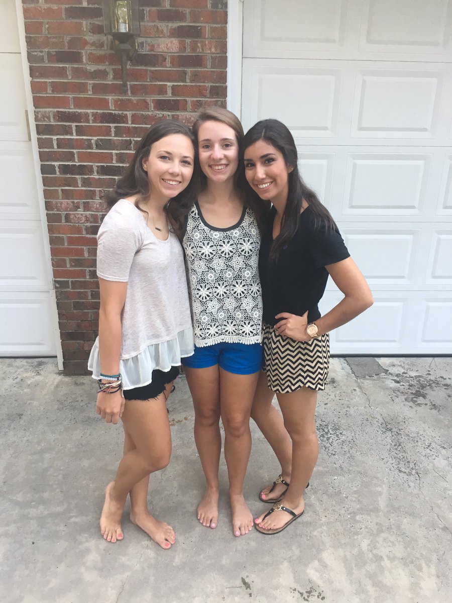 a_nortt's tweet photo. HAPPY 19TH BDAY MEGS!! I hope you have the best day love u lots bff ❤️🎉💃🏼🎊👑 #urock #ily https://t.co/2oMn6lLrIq
