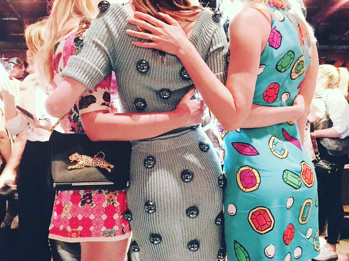 jamesconran's tweet photo. Views #lifeinthesecondrow #jeremyscott https://t.co/gwJ1S9OEX0