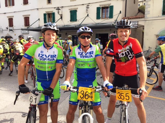 _IgorSever_'s tweet photo. Ena za arhiv.  - Vzpon na Nanos 2016 @izvirklub #vipavskatrgatev @kamplcshop https://t.co/UeWnmJVqyg