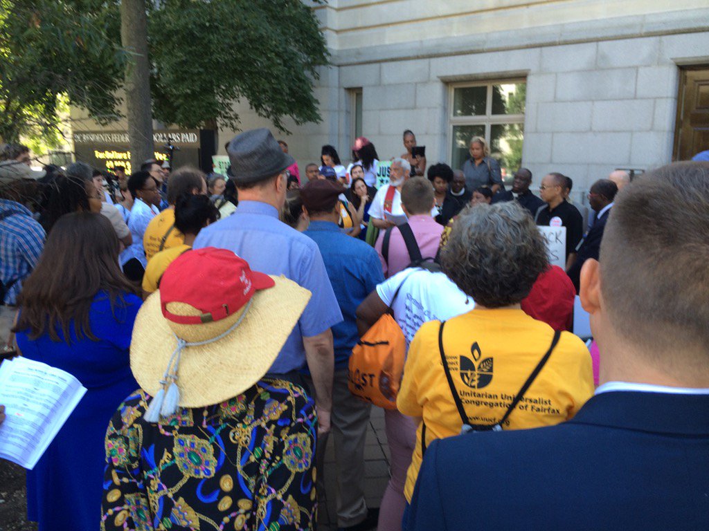 Roz Pelles tweet media