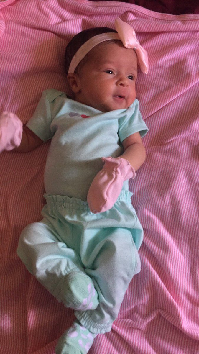 BarbieTreynisha's tweet photo. Nevaeh Sundara Jabbaar the Love of my Life. Mommy's Baby 8.31.16 at 1:39am 6lb 14oz 20in long ❤️💕👶🏽 https://t.co/Yuc6VbQhBd