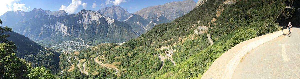 coeurcycliste's tweet photo. Epic charity ride @alpedhuez #PumpingDHuez Fancy doing it in 2017 mail hearts@pumpingmarvellous.org RT @UKCycleChat https://t.co/DVfNtzBb6X