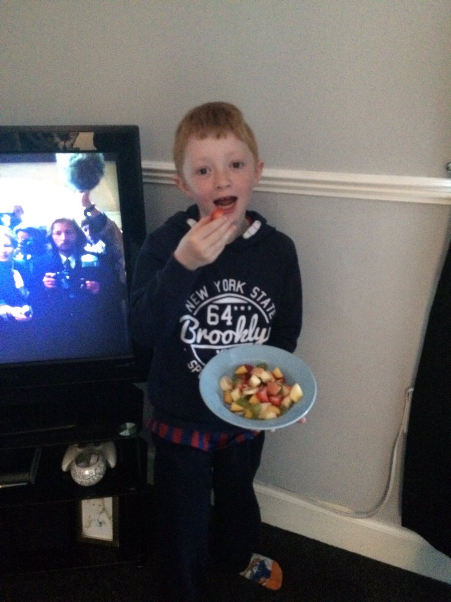 emma_collum's tweet photo. @MorayPS  Tyler &amp; Luis making a fruit salad as part of there roald Dahl homework https://t.co/a7FEyVcg9x