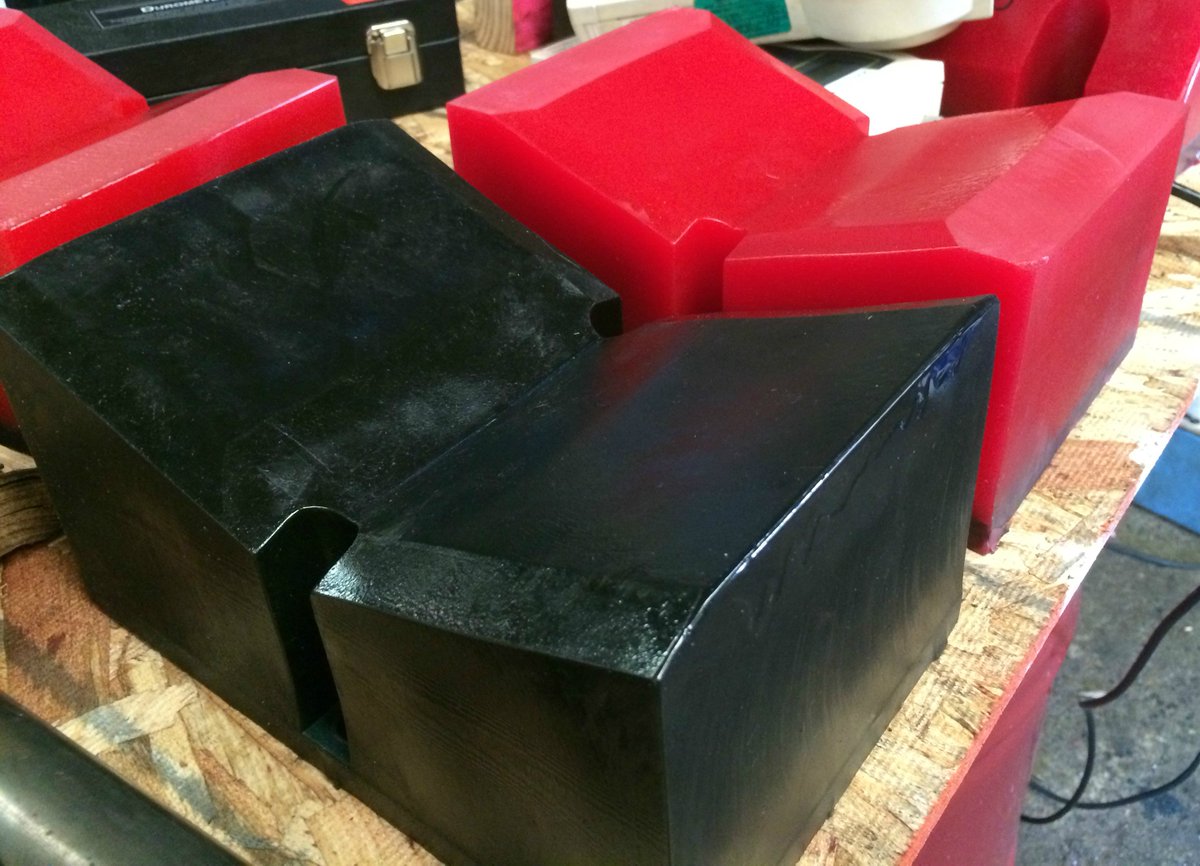 MUIUrethane's tweet image. Do you need some #urethane track pads? We can custom make any size you need. #trackpads #pipeline #construction