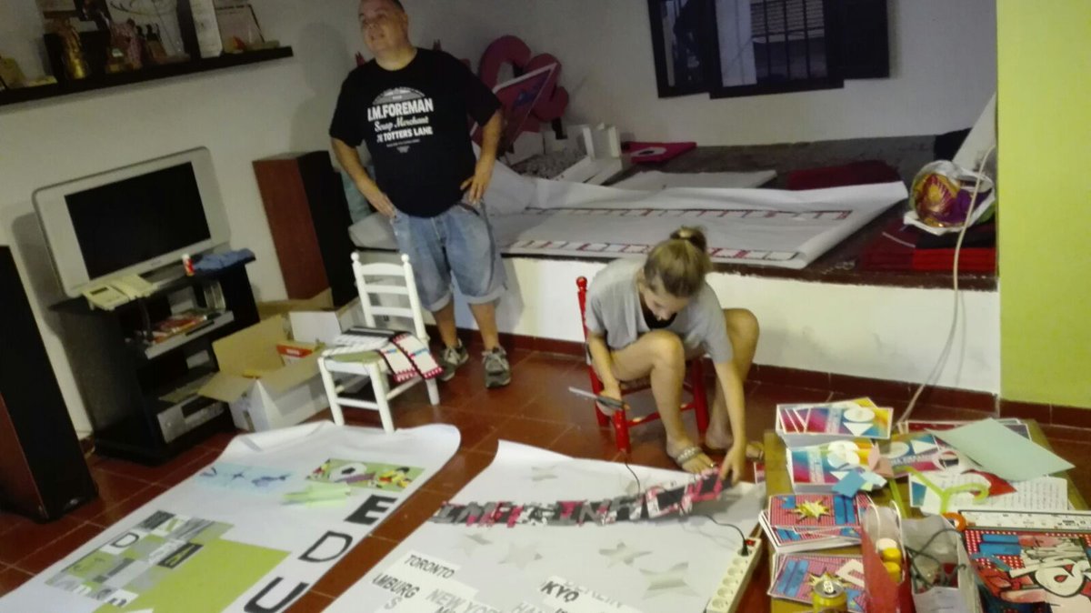 micefestival's tweet photo. Preparant la presentació de la MICE el dissabte 17 al MIM de Sueca.  Mussols&amp;mussoles at work!!! https://t.co/dgDSVYCMgt