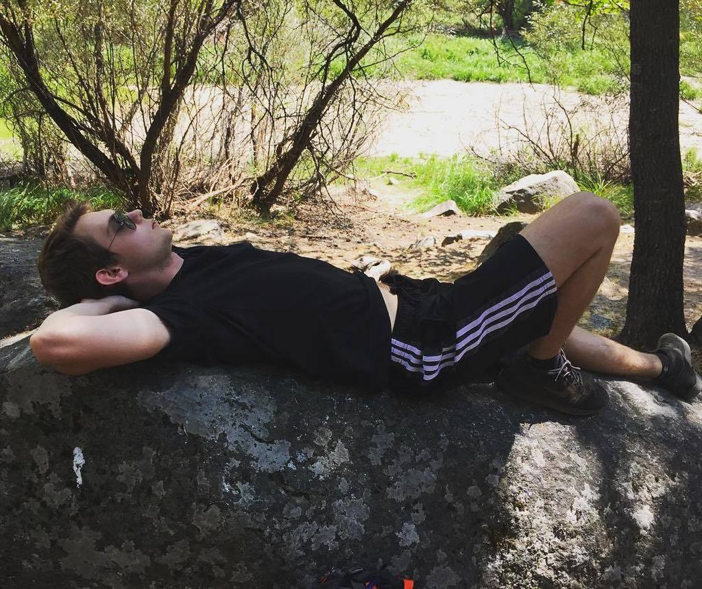 RobbieKay_'s tweet photo. Avid hiker #Yosemite https://t.co/RUjjiucHnJ https://t.co/gvjLUNnjXc