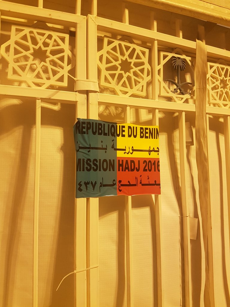 mo_souley's tweet photo. QG #Benin au #Hadj2016 Live from #Mina!Que Allah accepte nos prières !Amin https://t.co/bMlwIb8vg3