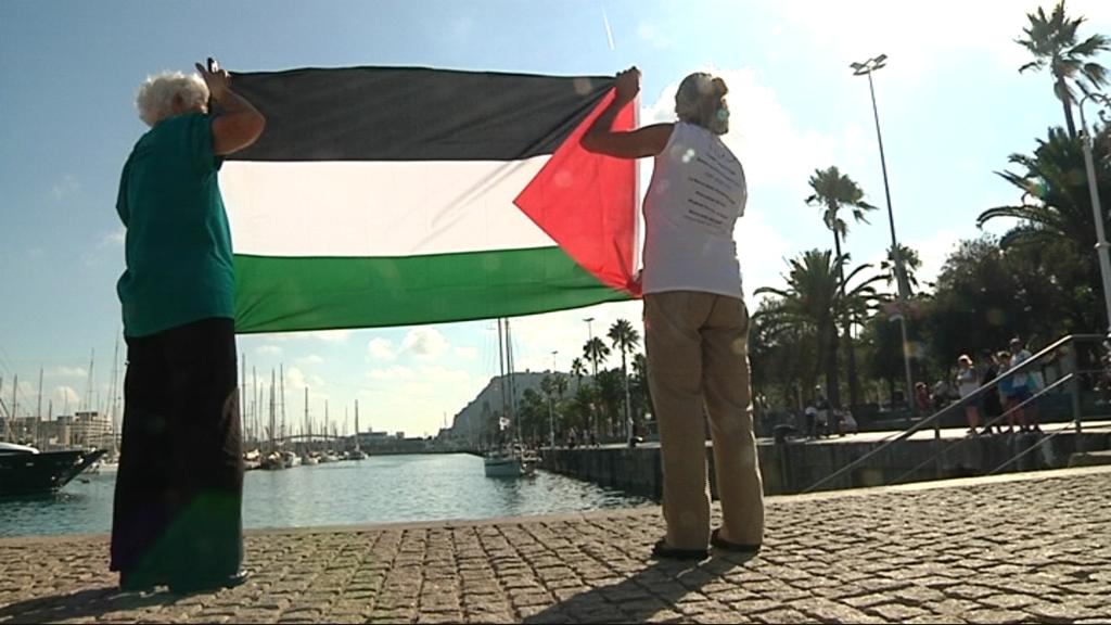 btvnoticies's tweet photo. La Flota de la Llibertat es prepara al Port Vell per tornar a Gaza https://t.co/Rg1chjl5G5 #BCNGaza https://t.co/u2UwdCEWGS
