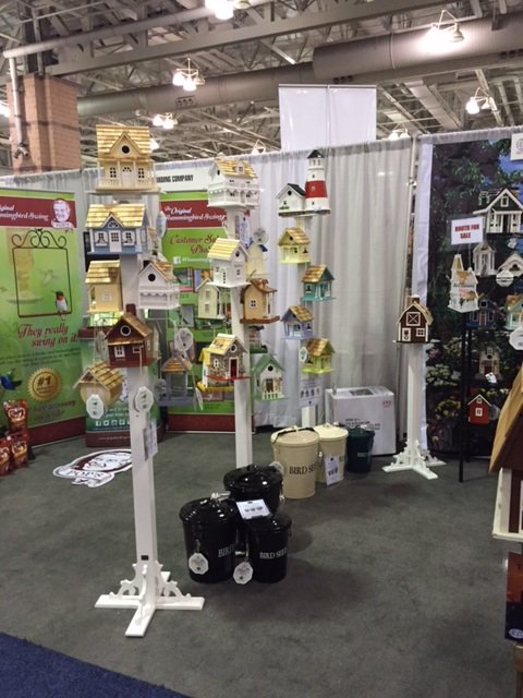 HomeBazaar's tweet photo. Come see what's new at #HomeBazaar @ArettSales Open House
Stop by Booth #333 #birdhouse #birdfeeders #happybirding https://t.co/71yxHBMmJT