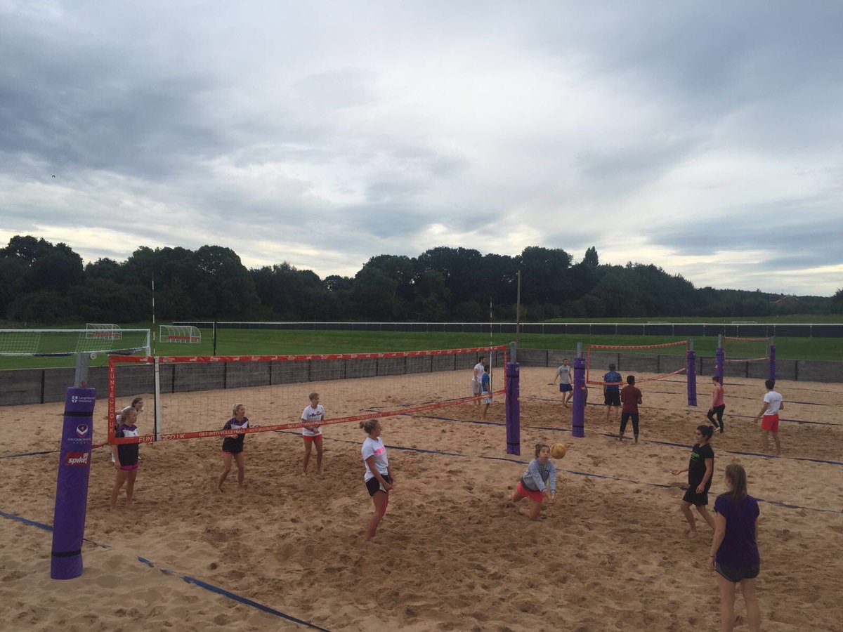 Lborofootballw's tweet photo. Pre season is well underway here at Loughborough, tonight the girls enjoyed some volleyball #lswfc #4teams1club https://t.co/oqOVUI3PVu