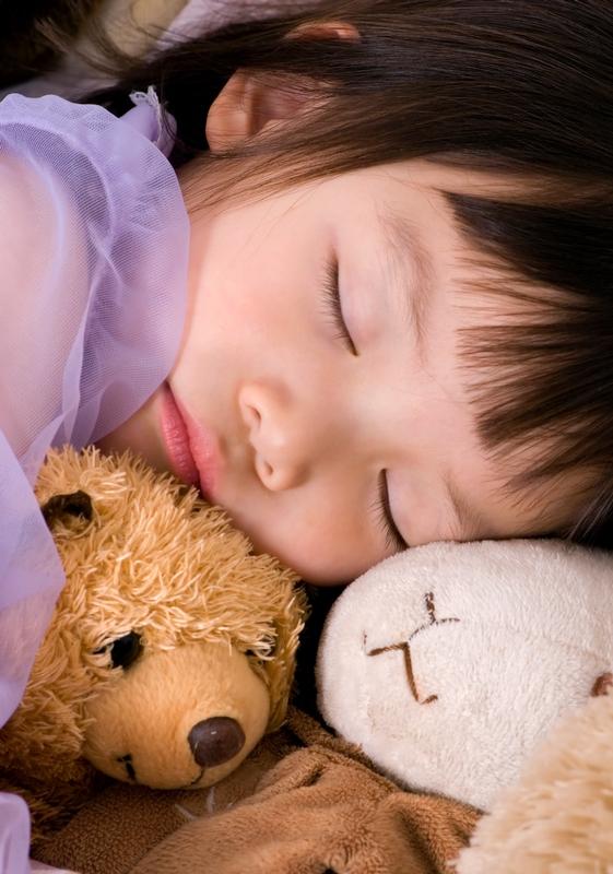 BED TIME 
Niece: “Wrap me up like a Dorito, Auntie!"
#momlife #parenting #mumlife