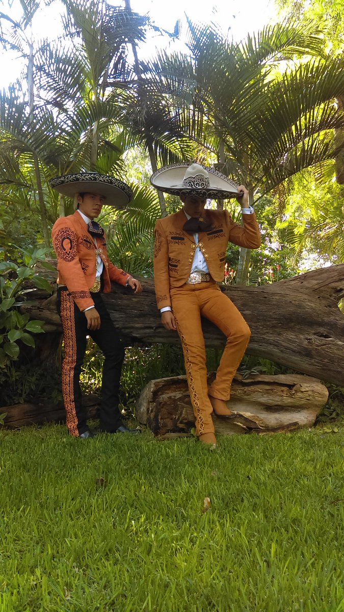 BarbaAnguiano's tweet photo. #MesPatrio @LOSMUCHACHOSGDL  Fiestas Patrias #Ranchero #Músicaranchera https://t.co/CbwoeX57eg