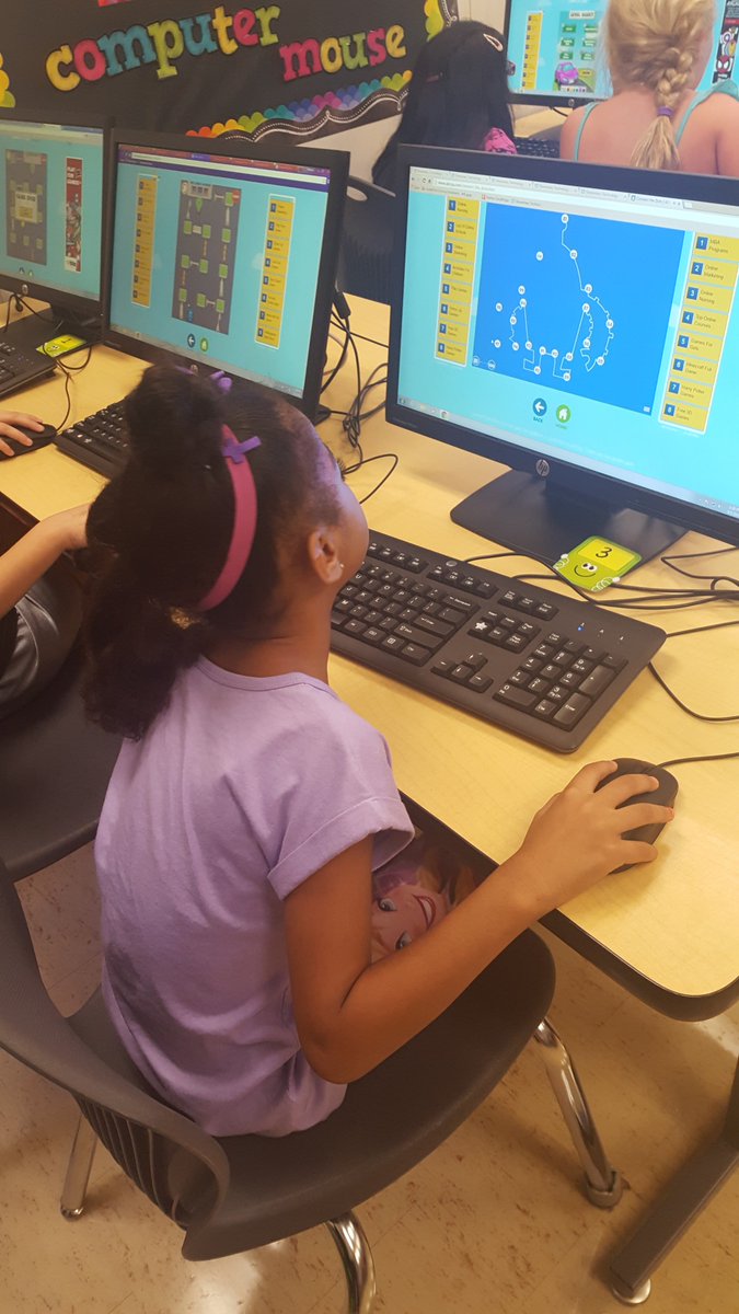 MrsLuck_tech's tweet photo. @zumprogress Kinder&amp;First love mouse control! https://t.co/Y8b2EIi0dD