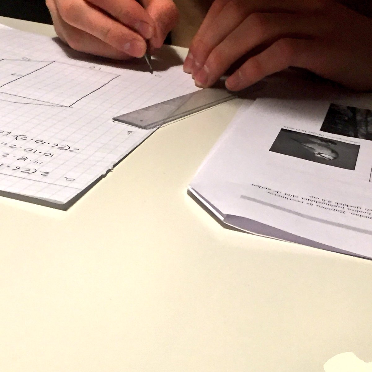 matamiii's tweet photo. Late night maths for finals with my man. He's counting I'm not doing anything haha #imuseless 😝😭😩 https://t.co/nvP5pcSOLo