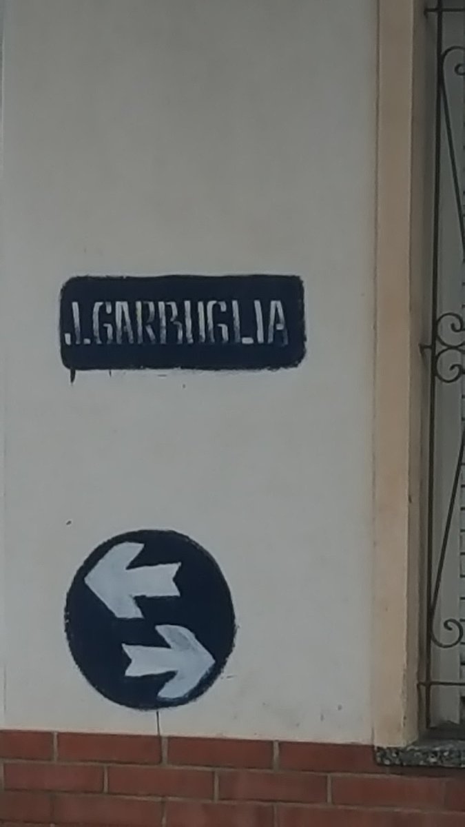 roxma2469's tweet photo. @bastadetodo 
Vivo en el pasaje...esta escrito con G.
En G/maps esta con" C"😨?¿?¿ https://t.co/5aCm8pgmJp
