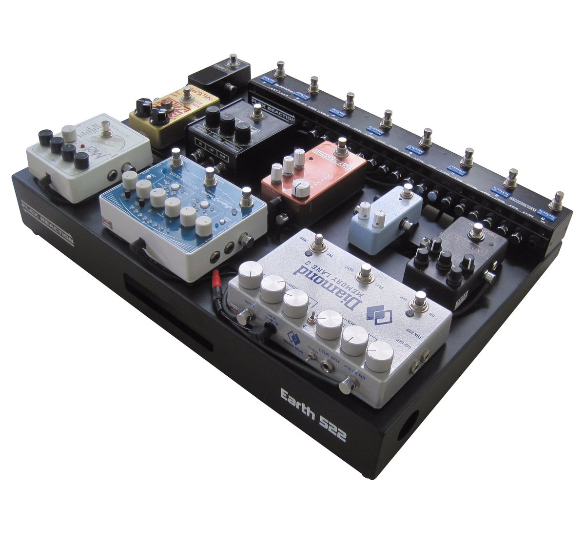 flexreaction's tweet photo. Flex Reaction Compound 88 on Earth 522 Pedalboard. https://t.co/lxMLwBc4Dj #pedalboard #programmablelooper https://t.co/BOYPV7KjtT