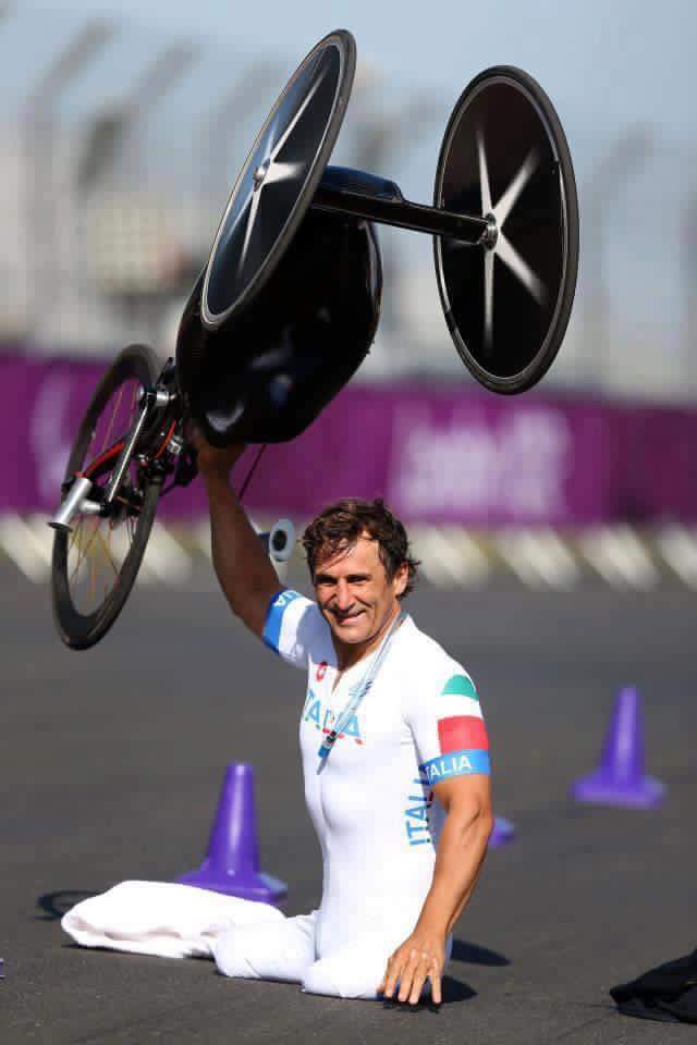imPisti's tweet photo. Semplicemente eccezionale, semplicemente Alex Zanardi https://t.co/C81gRzAABy