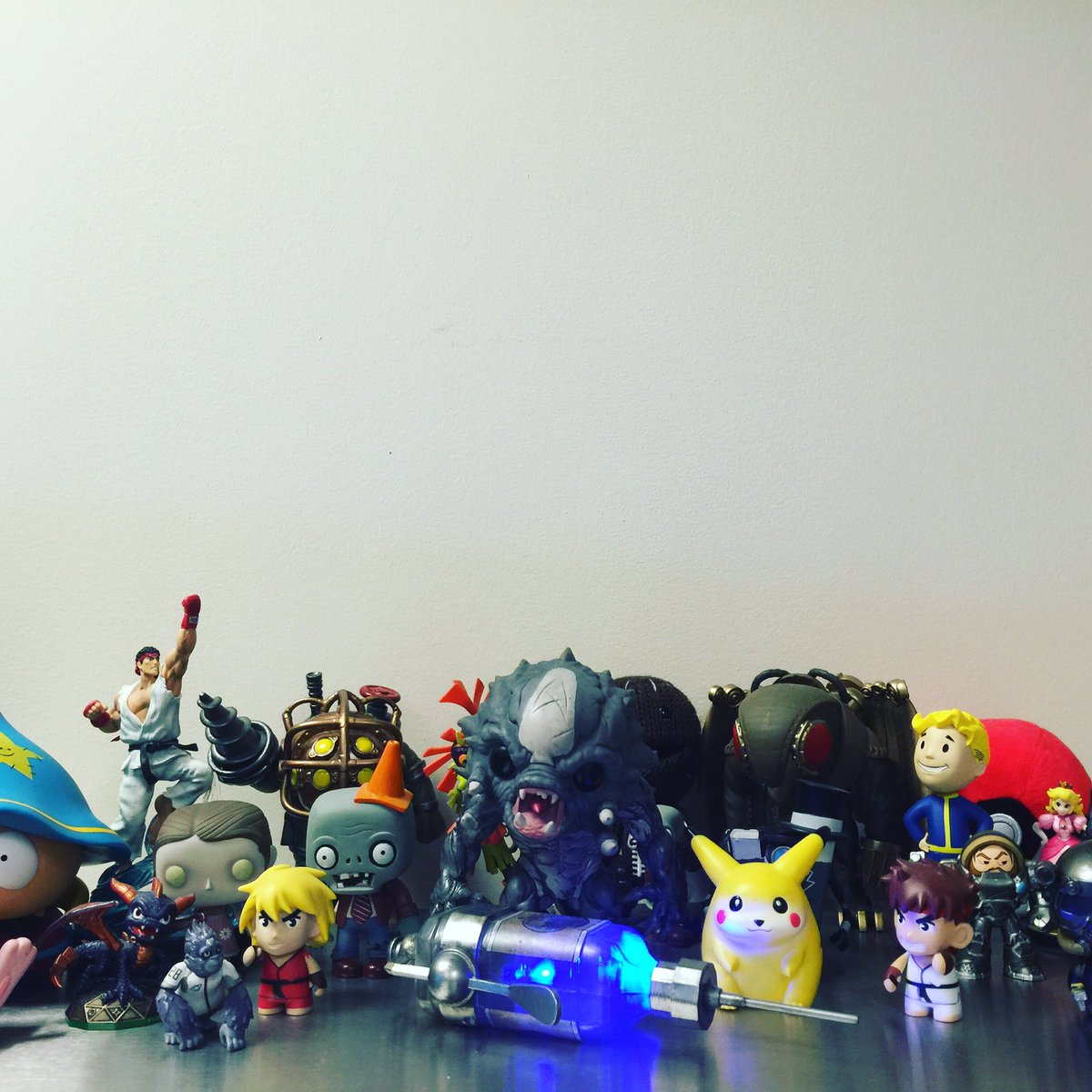 TurtleRock's tweet photo. Happy #NationalVideoGamesDay ! #GoGoliath decided to have friends over. What's ur favorite game of all time? https://t.co/0Z0m7gnQzN