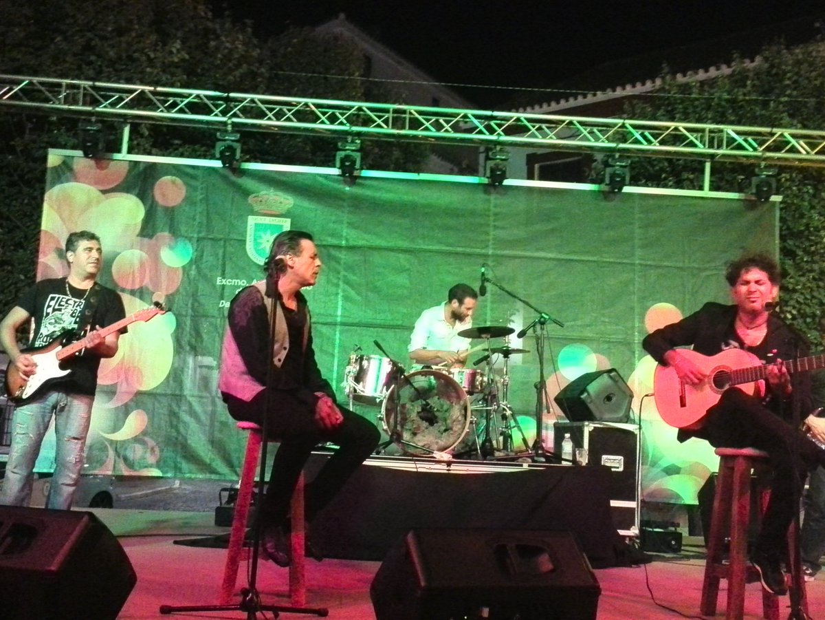 TVCarmo's tweet photo. Esta noche Navajita Platea en la Plaza de arriba. https://t.co/gYI6EzWNny