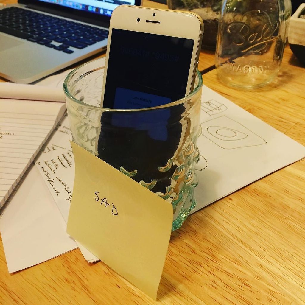 werk_labs's tweet photo. Creative speaker-phoning happening at the Werk HQ #annaslifehacks #nevernotwerking https://t.co/5yXYfTlQh4 https://t.co/9dMaczKftD