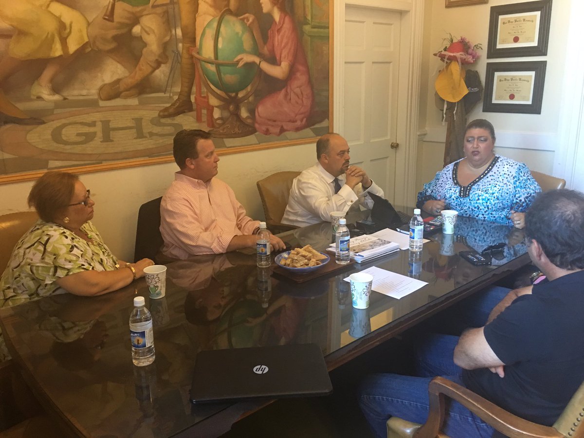 InnovateGlosta's tweet photo. Thank you to @Snapchef @JarvisGreen97 for coming to #Gloucester today to discuss new biz and #econdev projects. https://t.co/UPEXvMqsDy