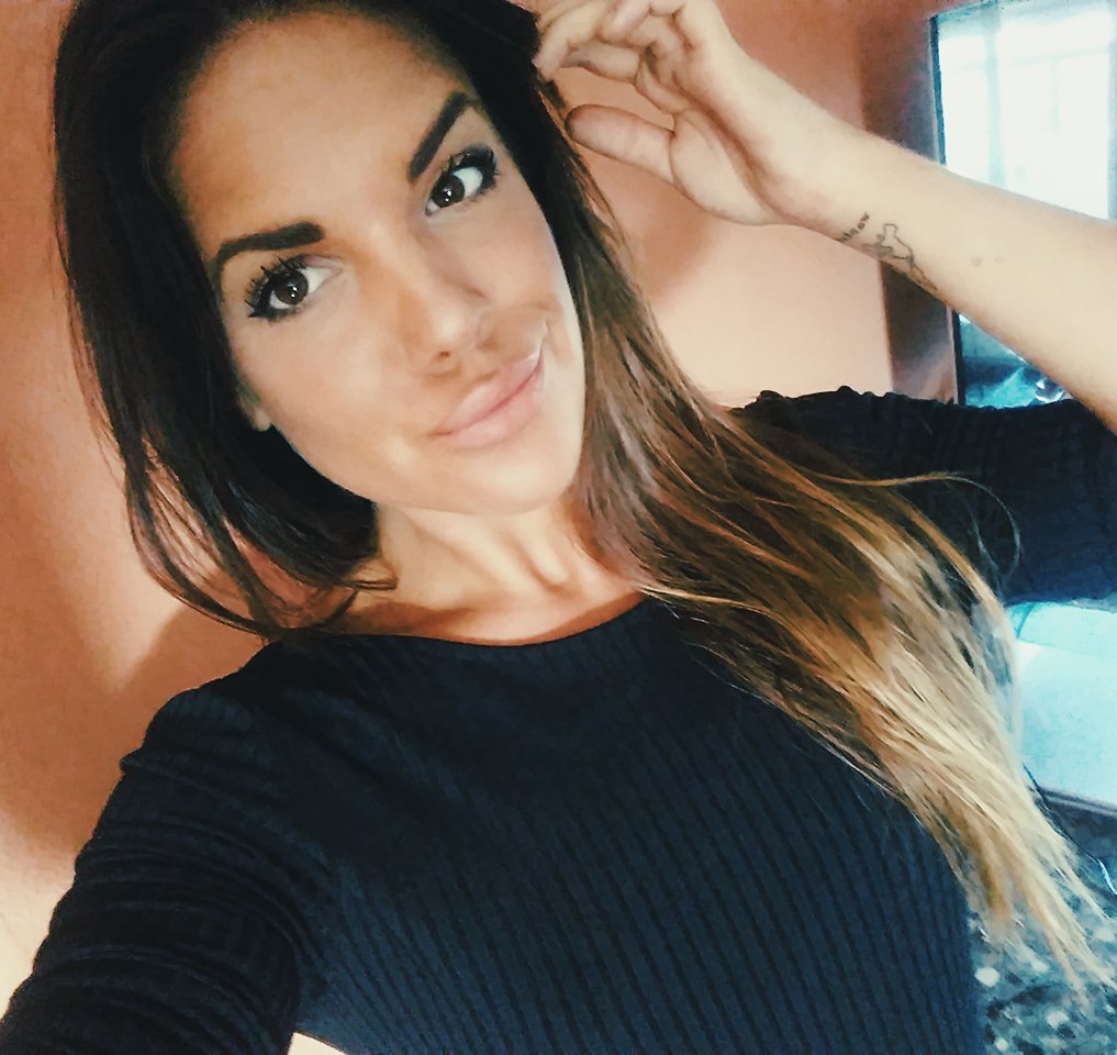 Carolgb5's tweet photo. #goodnight #12Sep #rutina #moda https://t.co/XGKkHRQChw