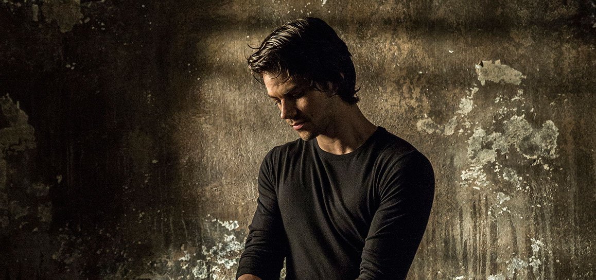 justjaredjr's tweet photo. Excuse us while we freak out over this first look at @dylanobrien in #AmericanAssassin... https://t.co/fBx3s37OX6 https://t.co/IZzAtgHKV5