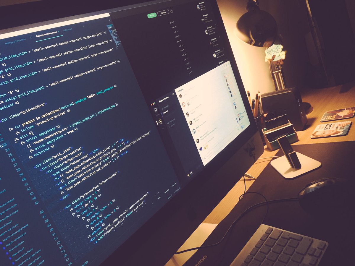 uixmat's tweet photo. Late night coding with @ArminVanBuuren #ASOT780 #Developer #Coding https://t.co/fPZVM7dZf6